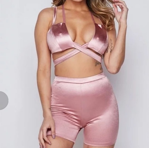Silk Short Set - Picture 1 of 2